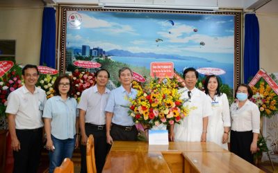 Khanh Viet Corporation visits to congratulate doctors and medical staff on the occasion of Vietnamese Doctors’ Day (February 27)