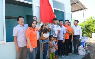 Khanh Viet Corporation offers house to poor household in Suoi Cat commune, Cam Lam district, Khanh Hoa province